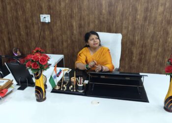 *आगामी पर्वों की तैयारियों में जुटा निगम, विद्युत व्यवस्थाओं की महापौर ने की समीक्षा*  *सावन, रक्षाबंधन सहित प्रमुख पर्वों को लेकर समय रहते सभी व्यवस्थाएं सुनिश्चित करने के निर्देश*
