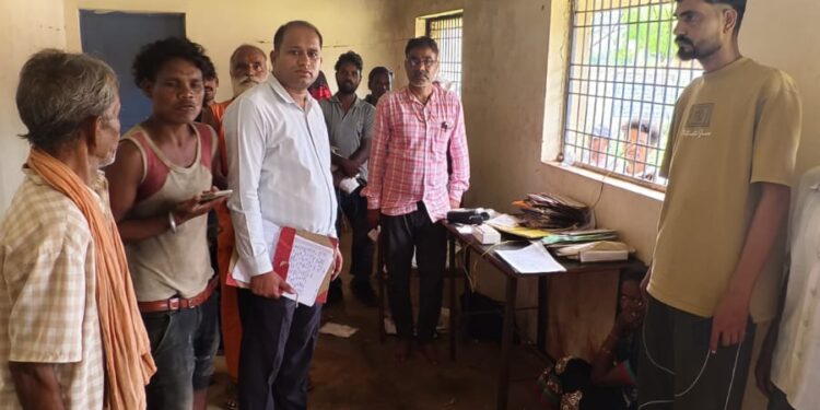 कटनी में राशन दुकानों पर कलेक्टर का बड़ा एक्शन! स्टॉक में भारी गड़बड़ी, कई विक्रेताओं पर कार्रवाई