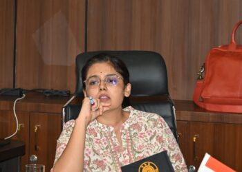 🔥 तपस्या परिहार का डिजिटल धमाका! नामांतरण के 162 मामलों का रिकॉर्ड निपटारा