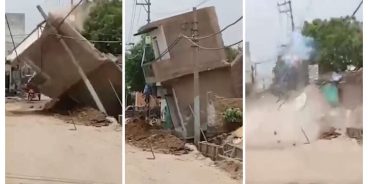 VIDEO: ग्रेटर नोएडा में नाले की खुदाई के दौरान भरभराकर गिरा दो मंजिला मकान, कैमरे में कैद हुआ खौफनाक मंजर