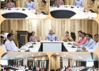 कलेक्टर तिवारी का सख्त आदेश! कचरा नियम तोड़े तो लगेगा भारी जुर्माना