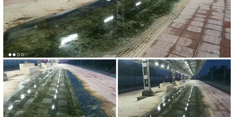 रीठी,रेलवे प्लेटफार्म की तस्वीर,,, ठेकेदार की लापरवाही की खोल रही पोल,,,