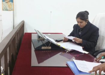 कटनी में भ्रष्टाचार पर चला ‘चाबुक’! छपरा पंचायत में ₹13.96 लाख की वसूली का आदेश, सरपंच-सचिव-उपयंत्री पर शिकंजा