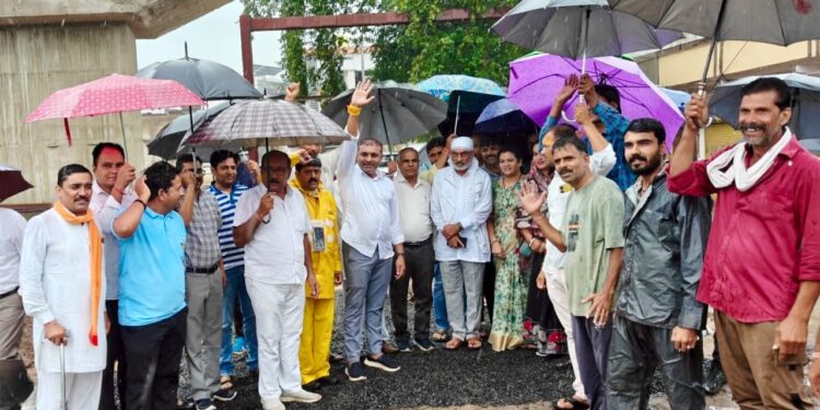 सांसद दर्शन सिंह चौधरी के प्रयासों से बनखेड़ी का नयाखेड़ा रेलवे गेट पुनः खुला,मिली राहत…