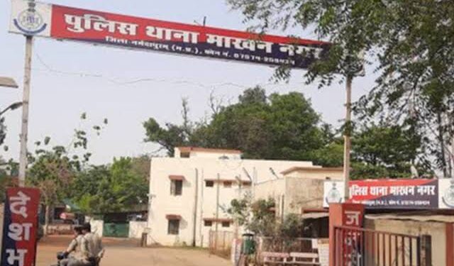 अमानक मूंग खरीदी के मामलों में बड़ी कार्यवाही से मचा हड़कंप,माखननगर के राधे कृष्ण वेयरहाउस एवं चेतन वेयरहाउस में खरीदी कर रही समिति के प्रबंधक, संचालक और सर्वेयर पर FIR दर्ज…!