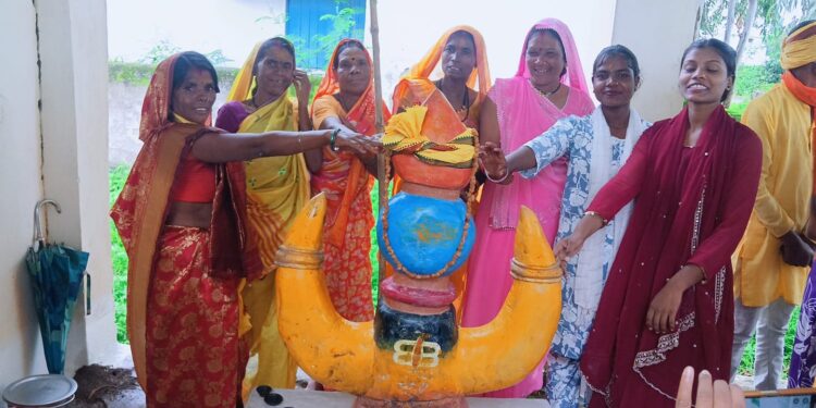 ग्राम नेर में धूमधाम से मनाया गया विश्व आदिवासी दिवस