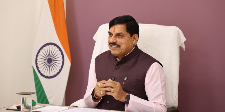प्रदेश में साढ़े 3 लाख मेट्रिक टन मूंग की खरीदी, सीएम डॉ. मोहन बोले- गड़बड़ी करने वालों पर लें सख्त एक्शन* – *मुख्यमंत्री डॉ. यादव ने मंत्रालय में की समीक्षा* – *अधिकारियों को दिए अहम आवश्यक निर्देश*