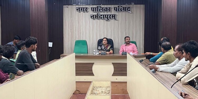 पीओपी की मूर्ति निर्माण प्रतिबंधित,कचरा और गंदगी फैलाने पर होगी कार्रवाई: नपाध्यक्ष नीतू यादव