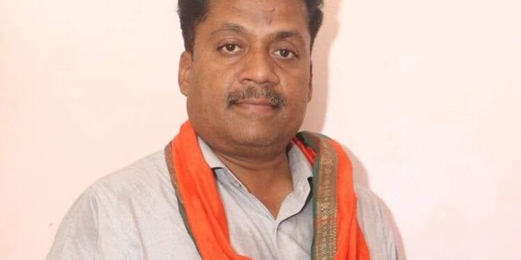 बड़वारा विधायक धीरेंद्र बहादुर सिंह जी ने जिला कलेक्टर को पत्र लिखकर क्षेत्र में अतिवृष्टि प्रभावित मकानों को तुरंत सर्वे करने निर्देशित किया