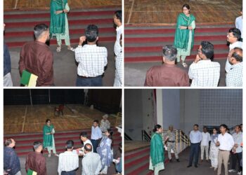 प्रभारी आयुक्त एवं जिला पंचायत सीईओ श्रीमती कौर ने कार्यक्रम स्थल का निरीक्षण कर, समय-सीमा में सभी तैयारियां पूर्ण करने के दिये निर्देश