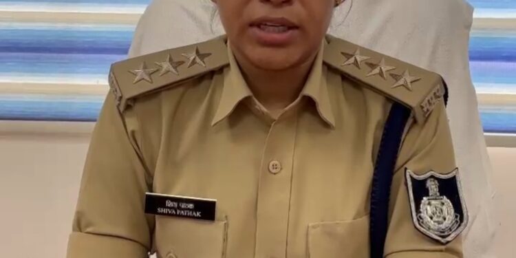 पुलिस पर आरोप निकले झूठे! कटनी पुलिस ने जारी किया खंडन, युवक ने कबूली मनगढ़ंत कहानी देखे Video