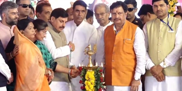 🔥 LIVE: मैहर में बड़ा आयोजन! 🚨 💰 लाड़ली बहनों के खातों में फिर पहुंची राशि! 🏗️ करोड़ों के विकास कार्यों का भूमि-पूजन और लोकार्पण