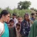 कलेक्टर हो तो इन मैडम जैसा “बुखार हुआ है आपको, मौसम ठंडा हुआ है, मैं देखती हूं अगर मेरे बैग में दवाई होगी।