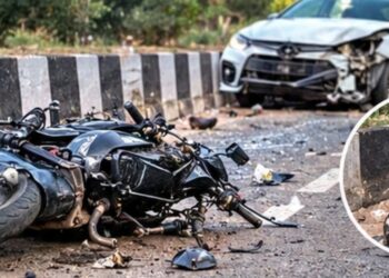 सड़क हादसा: जिला जेल के मुख्य प्रहरी राजभान दुबे की दर्दनाक मौत, कार से टक्कर के बाद डिवाइडर से टकराए*