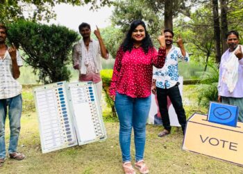 त्रि-स्तरीय पंचायत उप-चुनाव: 29 सितंबर को वोटिंग  पंचायत उपनिर्वाचन के इस महापर्व में अपनी सक्रिय भागीदारी निभाने हो जाईये तैयार – सारिका घारू
