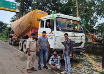 उमरियापान पुलिस का अवैध मादक पदार्थों के खिलाफ कड़ा प्रहार: 720 ग्राम गांजे के साथ तस्कर गिरफ्तार