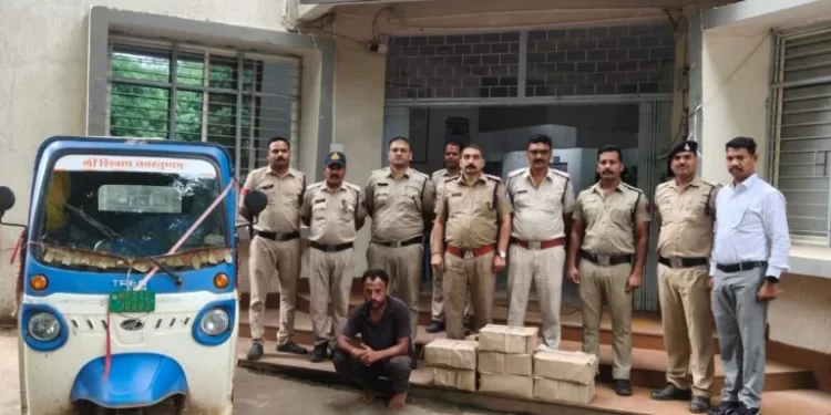 थाना प्रभारी कुठला निरीक्षक अखलेश दाहिया के नेतृत्व में की गई कार्रवाई