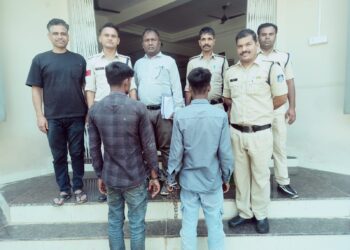 उमरियापान पुलिस का ‘ऑपरेशन क्लीन’: अड़ीबाजी व मारपीट करने वाले बदमाशों पर 24 घंटे में ताबड़तोड़ एक्शन, 02 शातिर आरोपी गिरफ्तार, 01 नाबालिग निरूद्ध