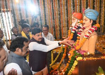 *सीएम डॉ. यादव ने जनजातीय नायकों को किया नमन, कहा- इन पर बनाएं फिल्में, सरकार करेगी सहयोग*