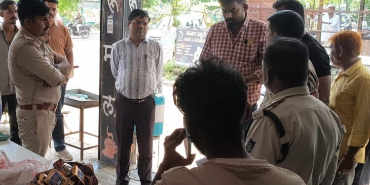 तहसीलदार श्रीवास्तव एवं TI श्रीभंडारी द्वारा संयुक्त कार्यवाही…! पुलिस,प्रशासन द्वारा शैक्षणिक संस्थानों के आस-पास तंबाकू नियंत्रण को लेकर विशेष अभियान….।