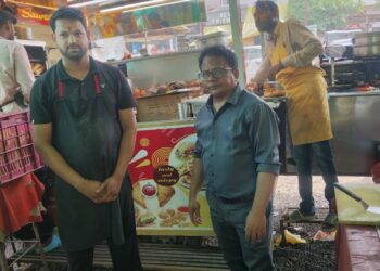 *खाद्य सुरक्षा विभाग ने रहटगांव और हरदा में लिये खाद्य पदार्थों के नमूने*