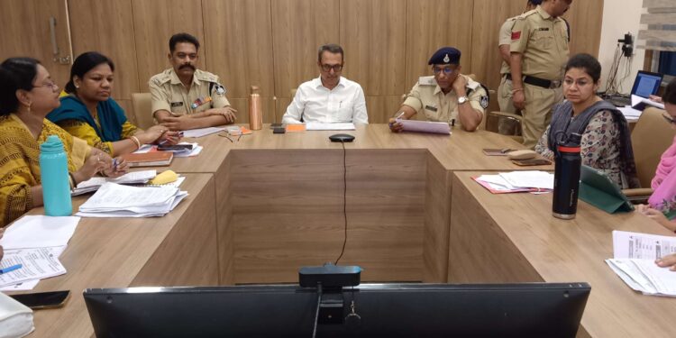 *अवैध मादक पदार्थों पर प्रभावी रोकथाम के लिए विभागों को समन्वित कार्रवाई के निर्देश* *एनकॉर्ड (N-CORD)समिति की बैठक में अवैध मादक पदार्थों की बिक्री, खेती एवं परिवहन पर निगरानी बढ़ाने के निर्देश*