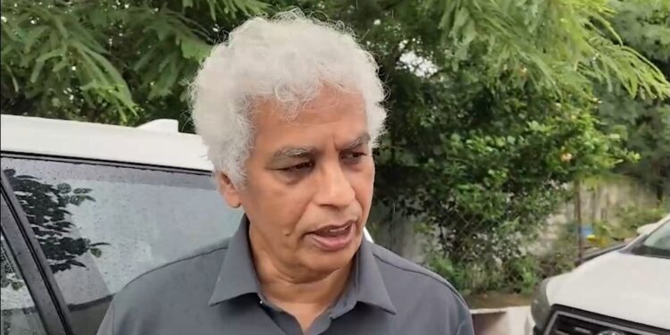 सागर नकली शराब कांड: CM के सख्त निर्देश, थाना प्रभारी और चौकी प्रभारी निलंबित! 🚨