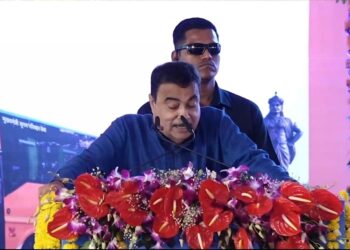 मध्यप्रदेश में पुराने वाहनों के लिए नए स्क्रैपिंग केंद्र बनाए जाएंगे। वर्तमान में प्रदेश में 8 स्क्रैपिंग केंद्र संचालित हैं, जबकि 21 नए केंद्र स्थापित किए जाएंगे। इससे वाहनों के व्यवस्थित निपटान के साथ-साथ रोजगार के नए अवसर भी सृजित होंगे।