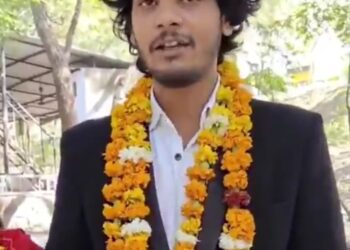 सोशल मीडिया पर वायरल हुआ अजीबोगरीब शादी का वीडियो, मां-बेटी दोनों एक ही दूल्हे के साथ!