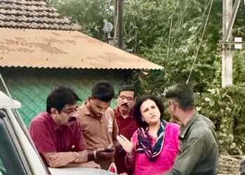 यूरिया के अत्यधिक उपयोग के दुष्परिणामों से किसानों को कराया अवगत  कृषि अधिकारियों ने शहपुरा और पाटन विकासखंड के ग्रामों का किया भ्रमण