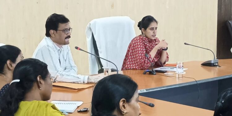 *अधीक्षक-अधीक्षिकाओं का छात्रावास में रात्रि निवास अनिवार्य, लापरवाही पर होगी अनुशासनात्मक कार्रवाई – जिला पंचायत सीईओ श्रीमती कौर*