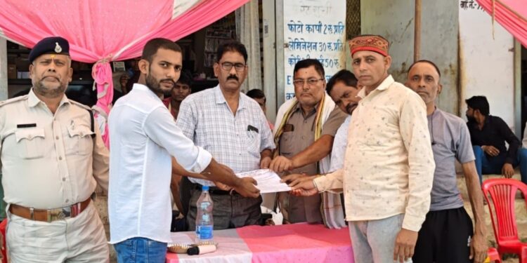 ग्राम पंचायत सलैया सिहोरा की बदहाली पर ग्रामीणों का फूटा आक्रोश, युवाओं ने खोला मोर्चा मुख्यमंत्री के नाम 10 सूत्रीय ज्ञापन, कार्रवाई नहीं हुई तो आंदोलन की चेतावनी