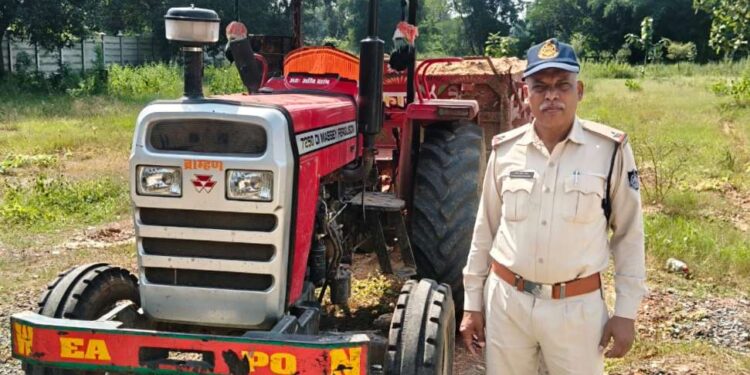 *थाना बरही पुलिस द्वारा अवैध रेत परिवहन करते हुए ट्रैक्टर-ट्राली की गई जप्त*
