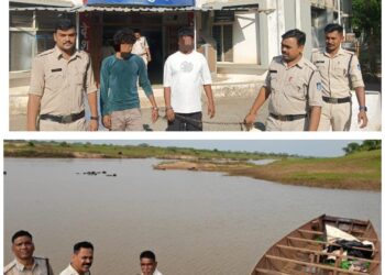 नदी किनारे चर्चित जुआ फड़ पर पुलिस की छापामार कार्रवाई से जुआरियों में मचा हड़कंप, नाव और ट्रैक्टर मालिक भी शामिल..!