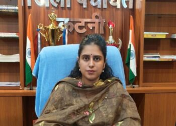 🚨 CM हेल्पलाइन की शिकायतों पर एक्शन मोड में जिला पंचायत CEO, सभी जनपदों को अल्टीमेटम!