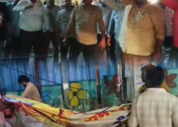 कलेक्टर के सख्त निर्देश : ड्रोन निगरानी में पकड़ा गया नरवाई जलाने का मामला, संबंधित कृषक पर जुर्माने की कार्रवाई…!