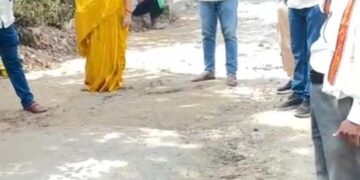 सीवरेज कंपनी के लापरवाही पूर्वक कार्यों को लेकर नपाध्यक्ष नीतू यादव ने दी चेतावनी,रेस्टोरेशन कार्य में गड़बड़ी..!