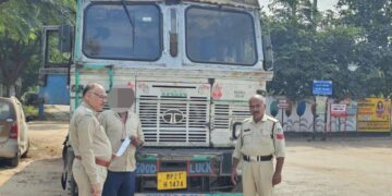 *नवरात्रि में नो-एंट्री का उल्लंघन करने वाले ट्रक चालक पर कार्रवाई,   ◆ *प्रतिबंधित क्षेत्र में ट्रक लेकर प्रवेश करने पर माधवनगर पुलिस की त्वरित कार्रवाई।*