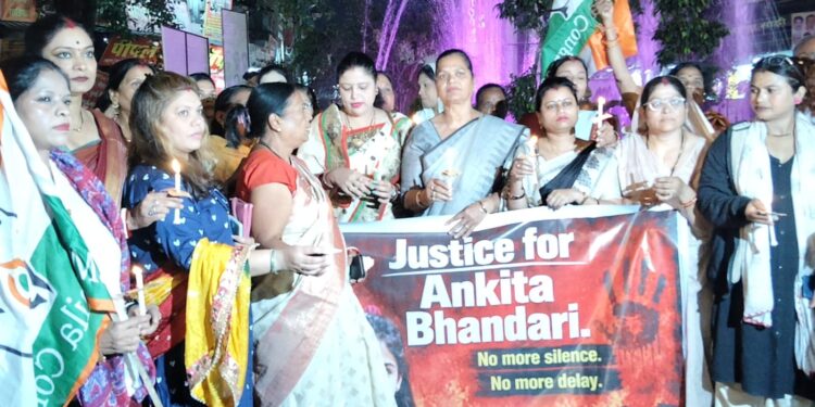 अंकिता भंडारी प्रकरण को लेकर महिला कांग्रेस का कैंडल मार्च, दुष्यंत कुमार गौतम के इस्तीफे की मांग