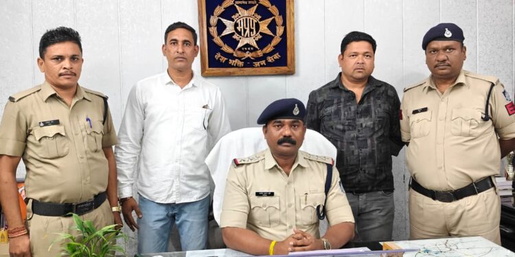*नौकर ही निकला मालिक के घर का चोर, पुलिस ने किया गिरफ्तार जप्त किया चोरी जेवरात‼️*