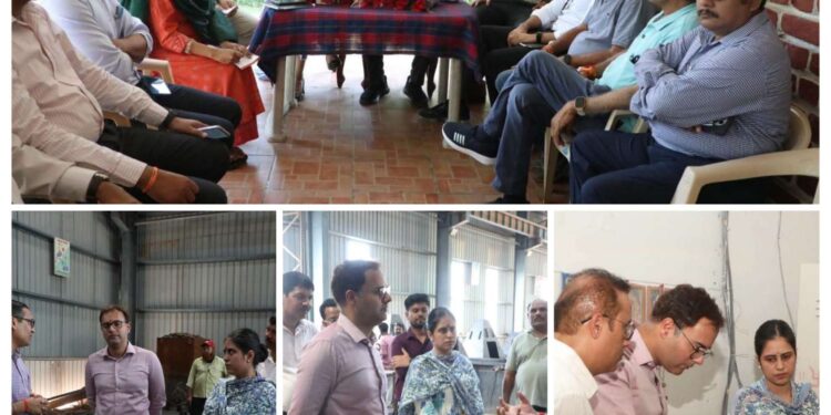 उद्यम संवाद कार्यक्रम में कलेक्टर ने सुनीं उद्यमियों की समस्यायें