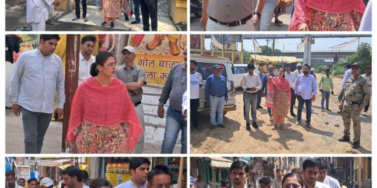 *नवरात्रि पर्व की तैयारियों को लेकर निगमायुक्त ने जालपा मंदिर, रामलीला मैदान, जुलूस मार्ग एवं गाटर घाट का किया निरीक्षण*