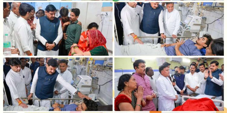 ग्वालियर ट्रक हादसा: मुख्यमंत्री डॉ. मोहन यादव ने जयारोग्य अस्पताल पहुंचकर घायलों का जाना हाल, नि:शुल्क और बेहतर इलाज के दिए निर्देश
