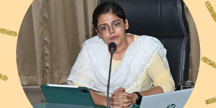 *दुर्गा प्रतिमा विसर्जन पर्व के मद्देनजर 11 घाटों में पर निर्मित कृत्रिम विसर्जन कुंडों में तीन शिफ्ट में तैनात किए गए 175 अधिकारी कर्मचारी*