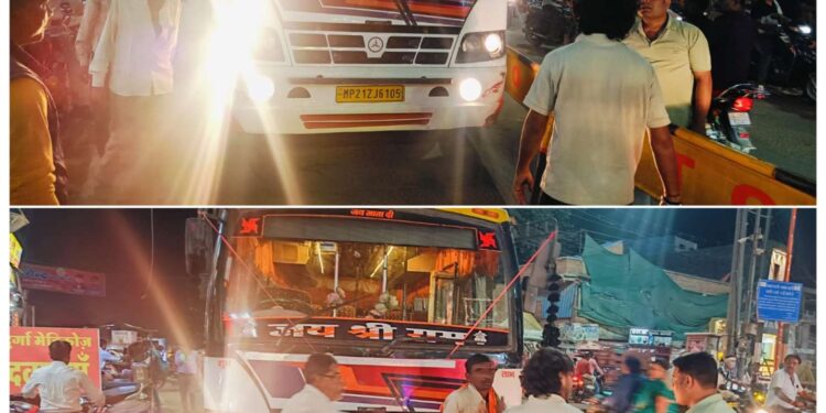 एएसआई संदीप वाल्मीक एवं यातायात कर्मियों की सजगता से चांडक चौक पर बड़ा हादसा टला।