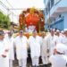 माधवनगर में हरेमाधव वर्सी पर्व की धूम, भव्य शोभायात्रा में उमड़ा श्रद्धा का सैलाब बैंड-बाजों, ढोल-नगाड़ों और जयकारों से गूंजा माधवनगर, सतगुरु सांईं ईश्वरशाह साहिब के दर्शन के लिए उमड़े श्रद्धालु; सेवा, भक्ति और समर्पण का दिखा अनूठा संगम