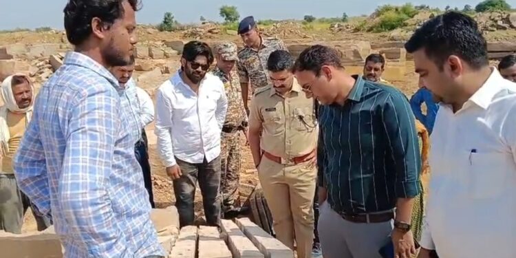 *फरसी पत्थर उद्योग को नई ऊंचाइयों पर ले जाने की पहल,कलेक्टर ने खदानों का किया निरीक्षण*