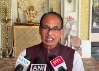 🔥 99 बार क्वालिटी टेस्ट में फेल प्रोडक्ट का BJP की Expiry Date पर तंज! सियासी बयानबाजी ने पकड़ा जोर