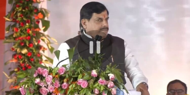धार-झाबुआ के किसानों को बड़ी सौगात! ₹317 करोड़ की फसल बीमा राशि, CM मोहन यादव का बड़ा ऐलान
