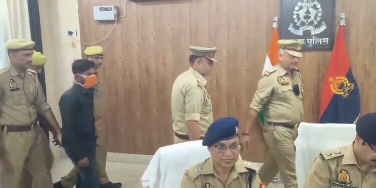 खौफनाक वारदात! प्रेमी संग मिलकर बेटी ने रची पिता की हत्या की साजिश? पुलिस खुलासे से मचा हड़कंप